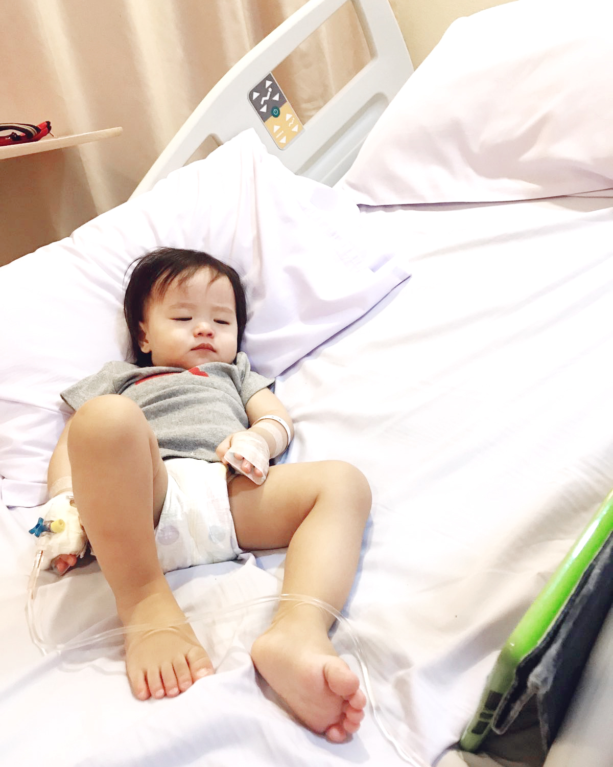 hospitalization stay for child in singapore thomson medical centre for bronchiolitis